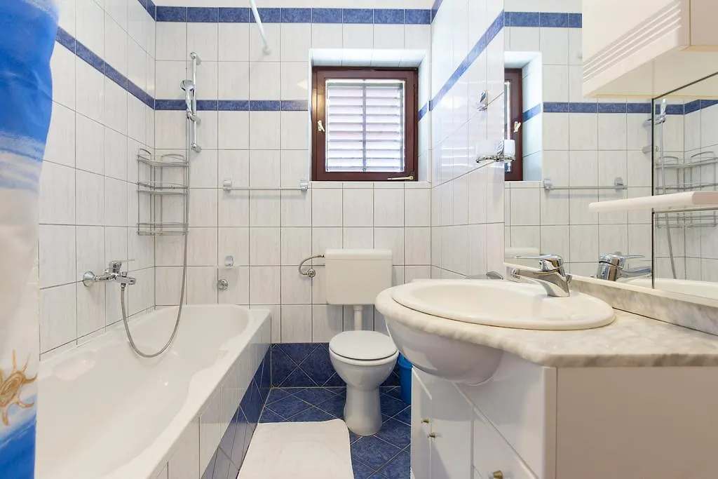 Apartment Polugic Punat