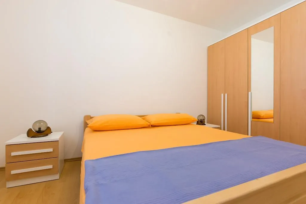 Apartment Polugic Punat
