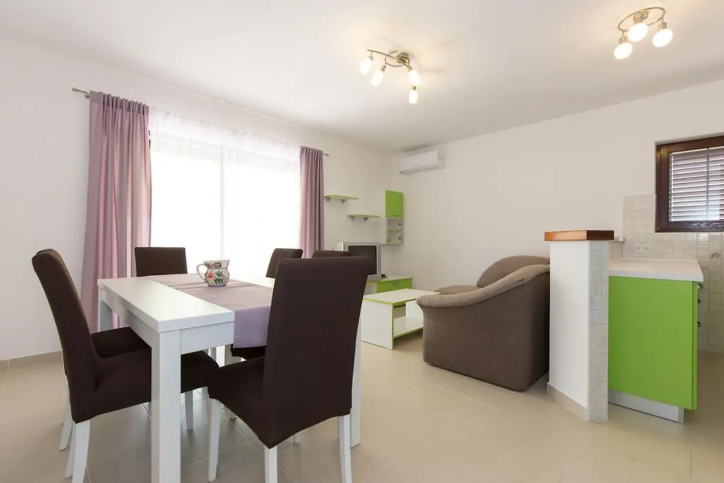 Apartment Polugic Punat