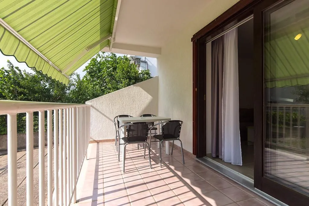 Apartment Polugic Punat